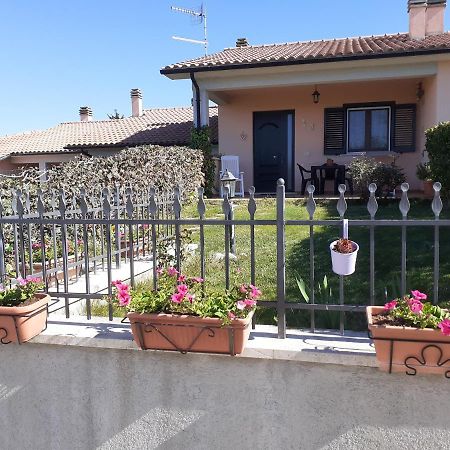 Residence Ai Campi Da Golf Saturnia Exteriér fotografie