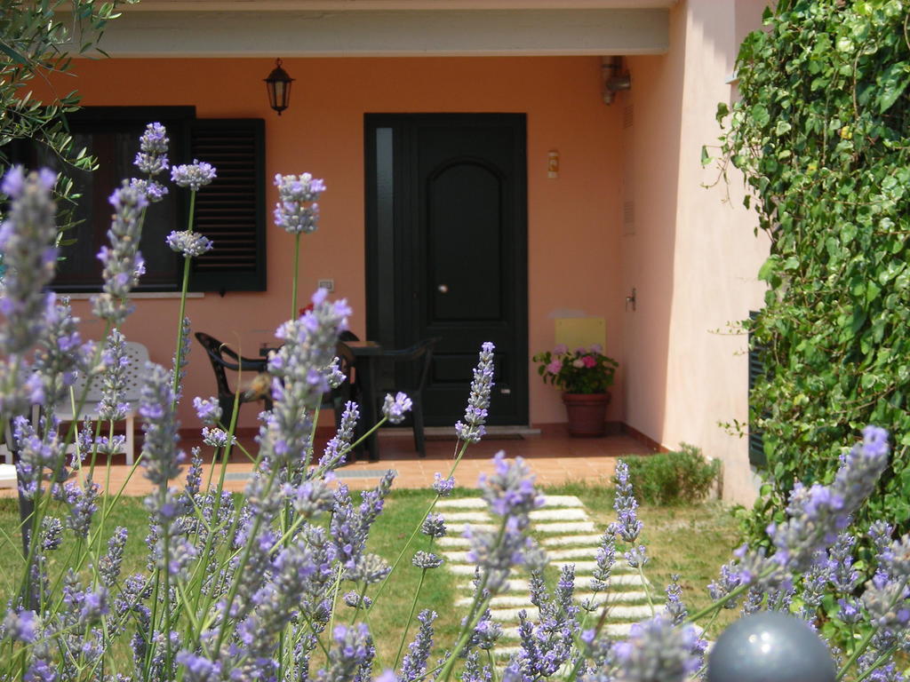 Residence Ai Campi Da Golf Saturnia Exteriér fotografie
