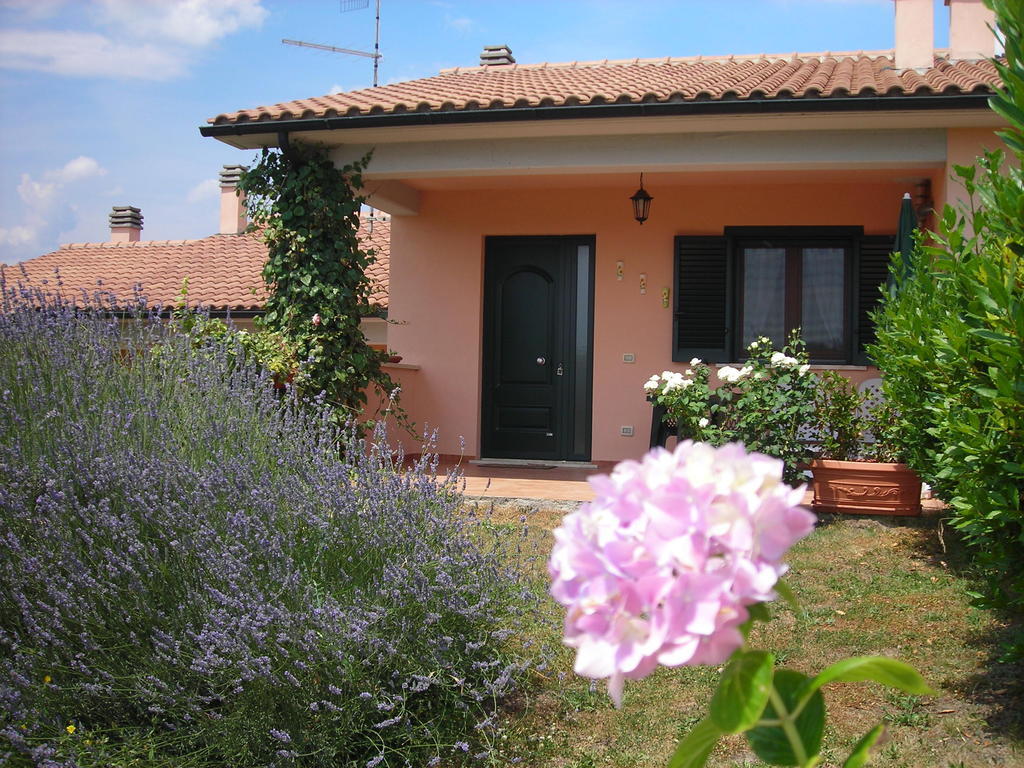 Residence Ai Campi Da Golf Saturnia Exteriér fotografie