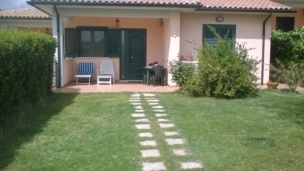 Residence Ai Campi Da Golf Saturnia Exteriér fotografie