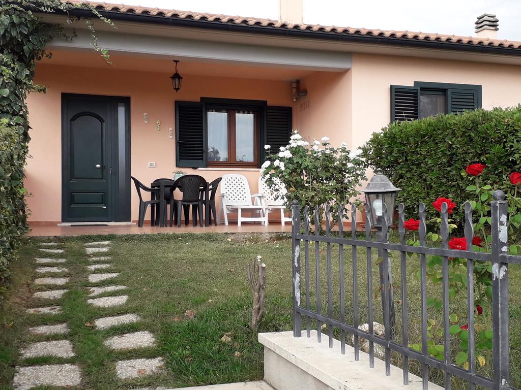 Residence Ai Campi Da Golf Saturnia Exteriér fotografie